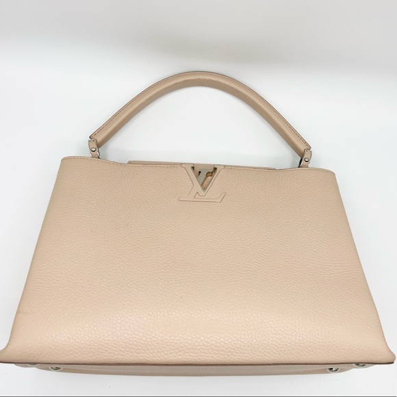 Louis Vuitton French Rose Capucines MM - Picture 6 of 17